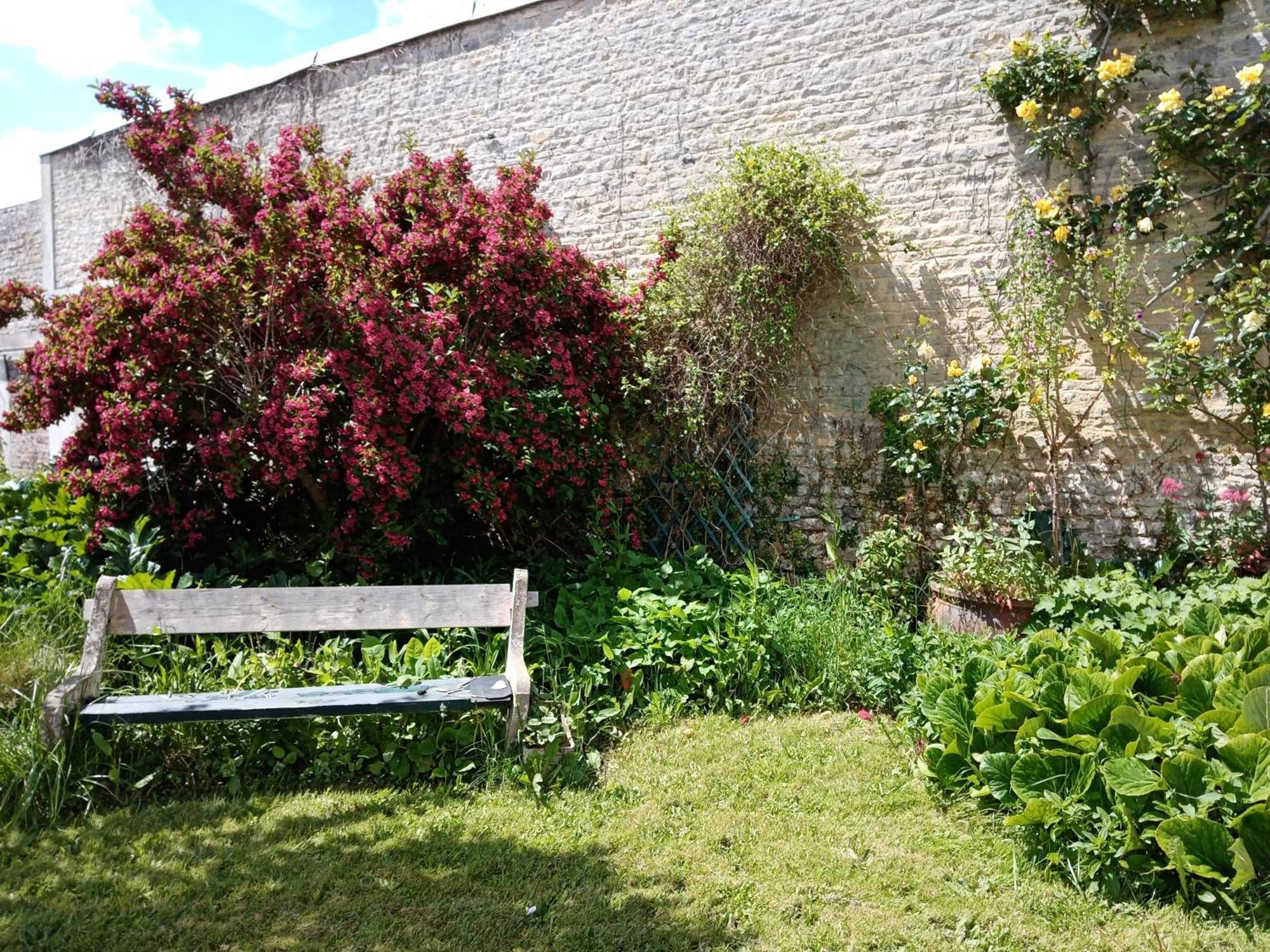 Bed and Breakfast Rose Garden Bayeux Exterior foto